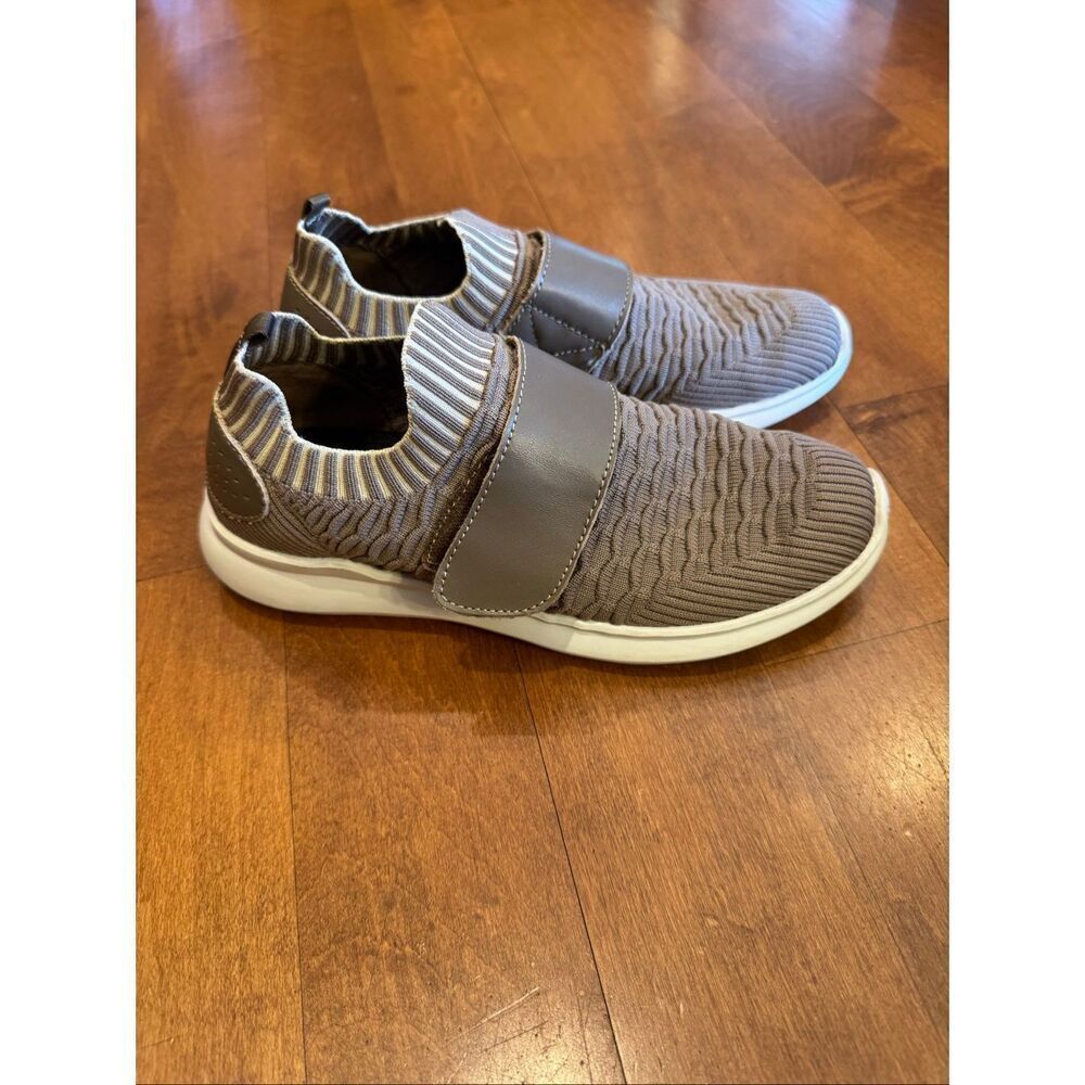 Propet Women’s 6.5 Narrow AA Taupe Slip On Walking Shoes Knit Comfort Sneakers